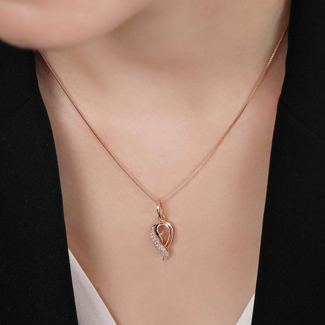 Dazzling Charm 925 Sterling Silver Rose Gold Plated Pendant with Chain