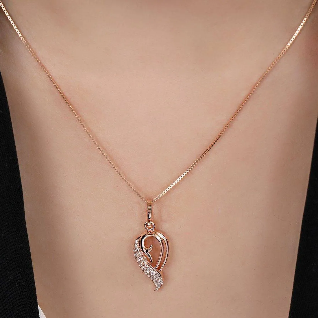 Dazzling Charm 925 Sterling Silver Rose Gold Plated Pendant with Chain