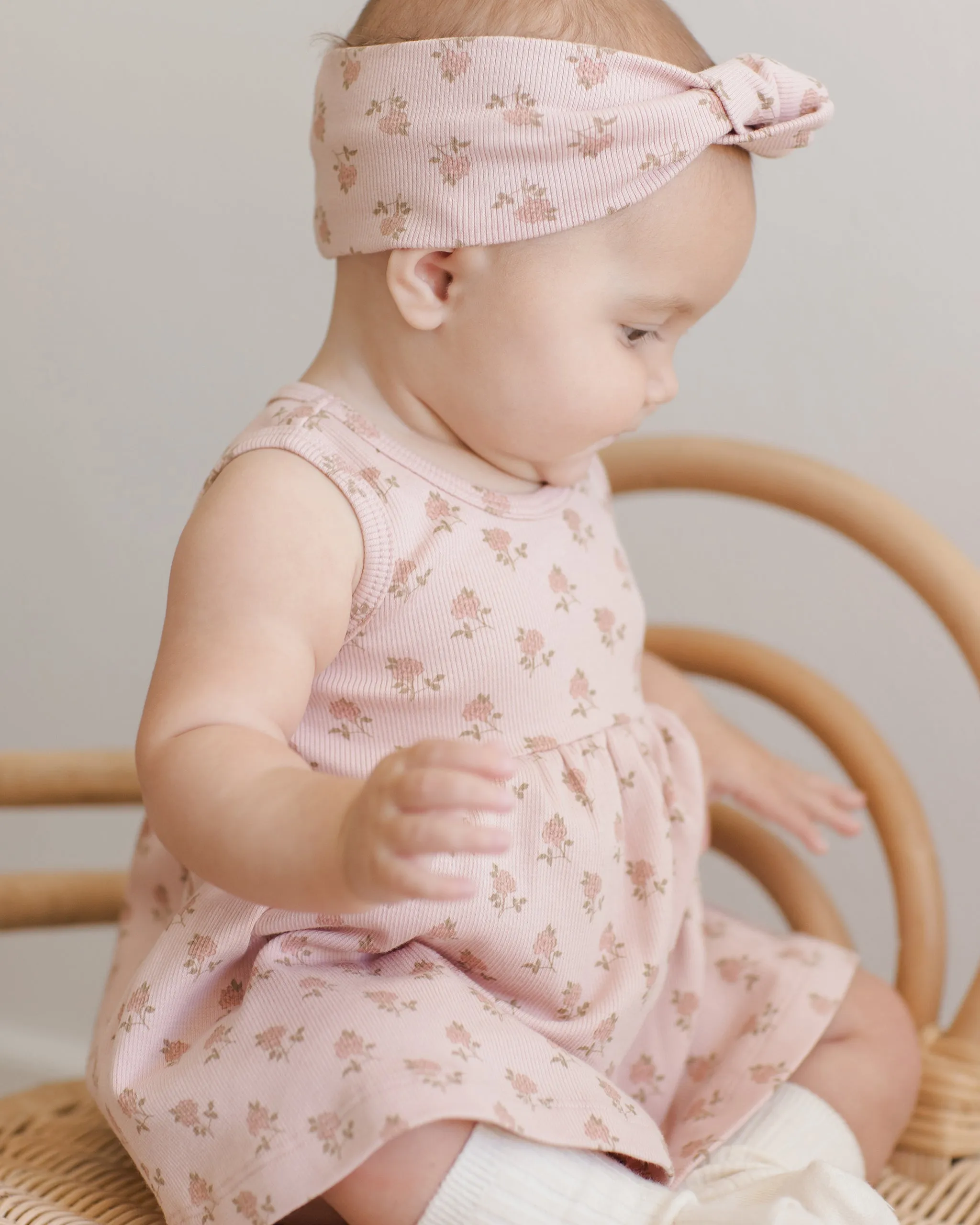 Quincy Mae Ribbed Knotted Headband - Roses