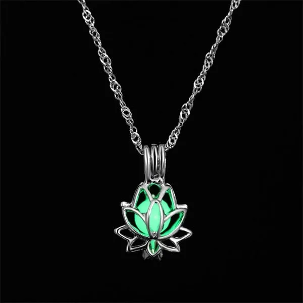 Vienkim  In The Dark Stone Luminous Pendant Crystal Hollow Heart Pendants Necklaces For Women Men