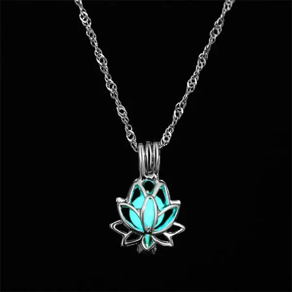 Vienkim  In The Dark Stone Luminous Pendant Crystal Hollow Heart Pendants Necklaces For Women Men